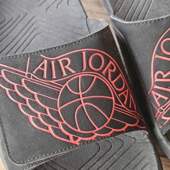 Jordan Hydro 7 Slides Mens 11 Black University Red AA2517-062 Athletic Sandals - Picture 6 of 7